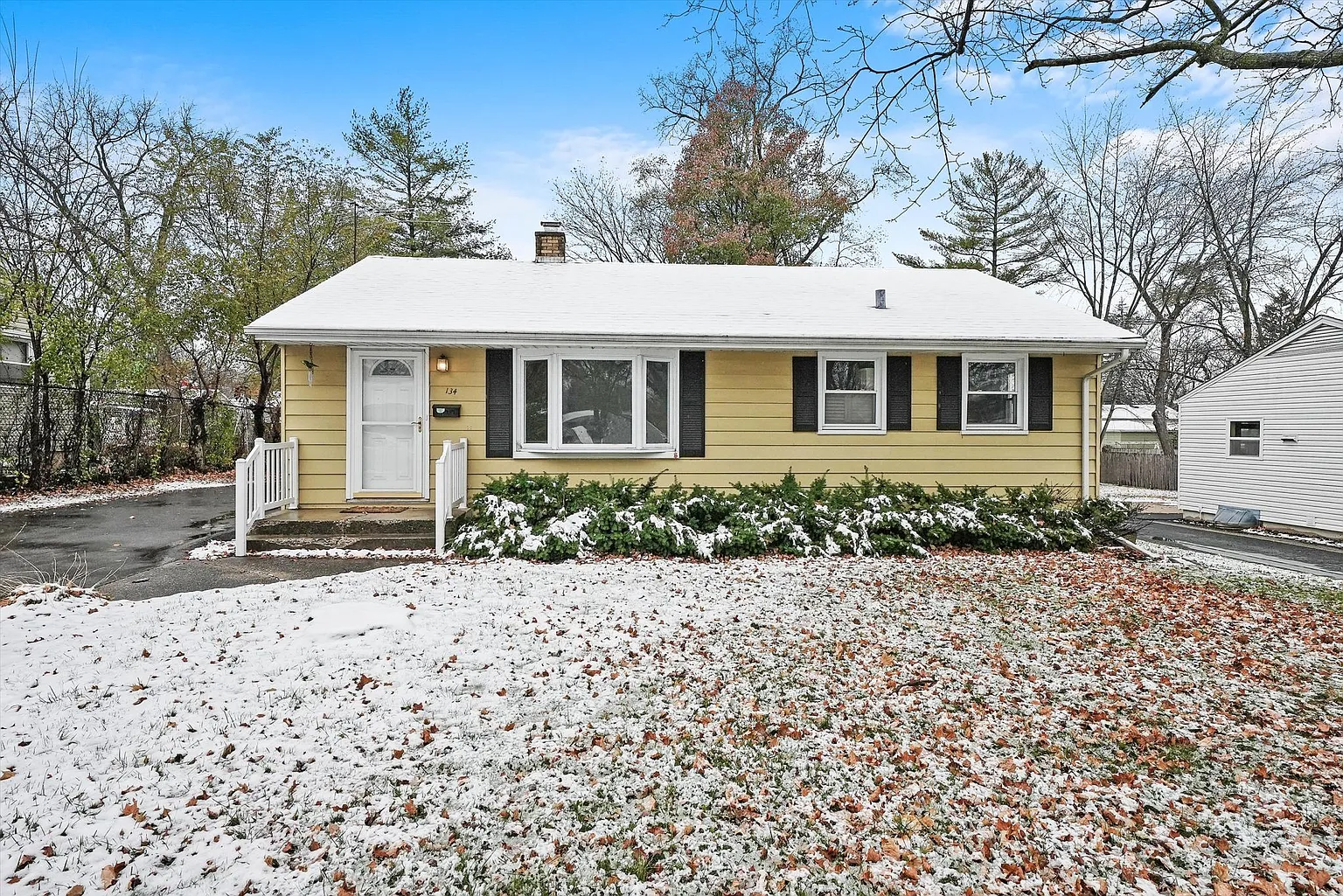 134 S Archer Ave photo 1