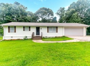 715 Navajo Trl, Covington, GA 30016