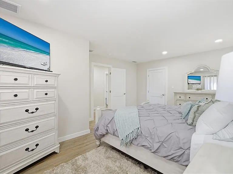 5247 Carmilfra Dr — Photo 18