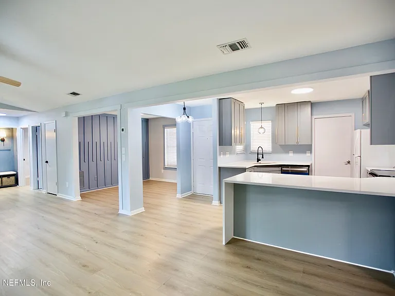 3542 Sheldrake Dr — Photo 6