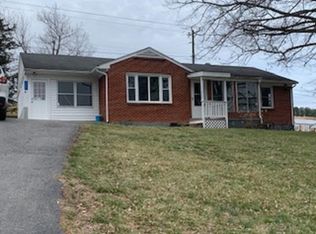1236 Ross Rd, Lexington, VA 24450