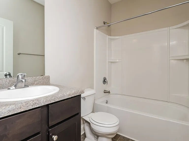 547 Joneus Dr — Photo 15