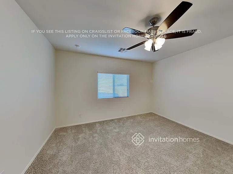 18099 N Lakeside Ct — Photo 8
