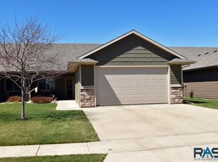 5209 S Westwind Ave, Sioux Falls, SD 57108