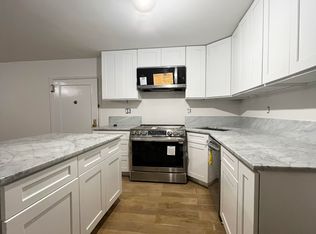 459 W 24th St #2, New York, NY 10011