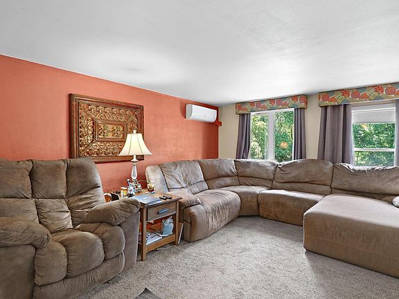 4th image of 11337 Wilmot ROAD