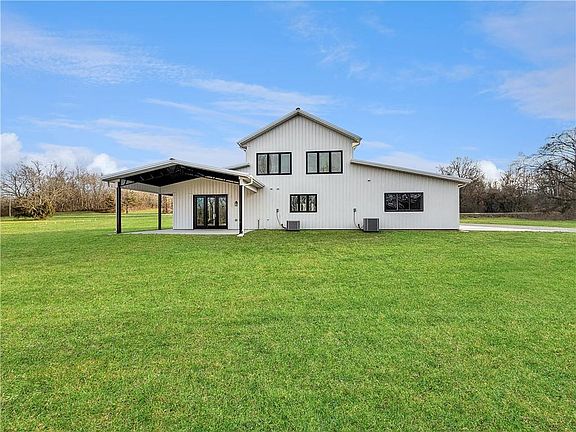 4th image of 127 NW 1050th Rd