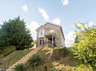 824 48th Pl NE, Washington, DC 20019