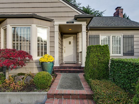 Fine craftsmanship, details.