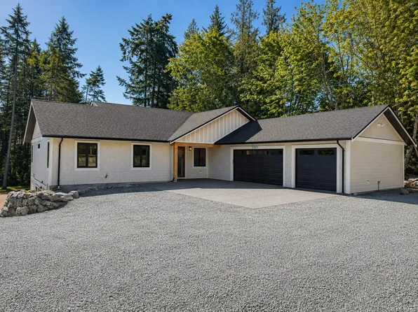 3325 Telegraph Rd, Mill Bay, BC V9Z 0G4