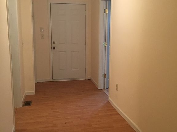2nd image of 1127 Busseron St