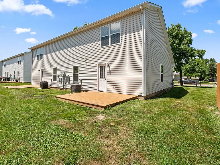 2412-2414 Calder Ct. — Photo 6