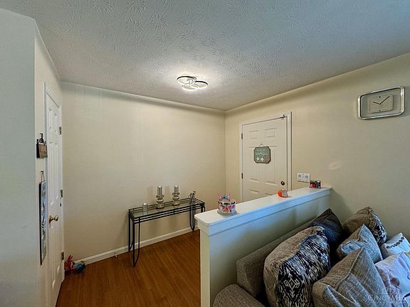 4th image of 2097 Miles Woods Dr