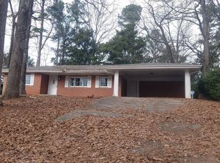 1594 Boulderwoods Dr, Atlanta, GA