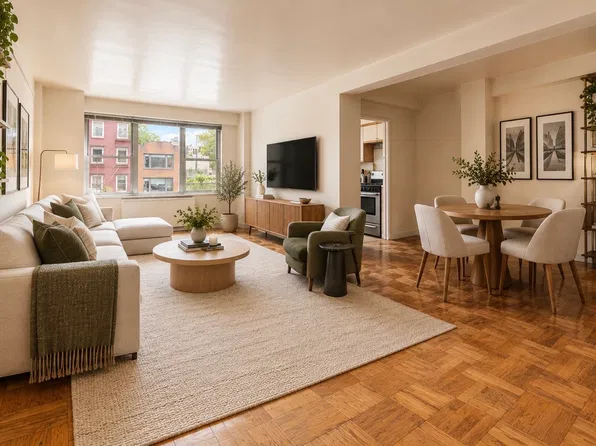 33 Greenwich Avenue image 1 of 1