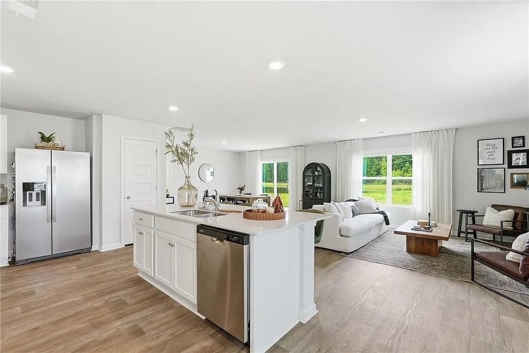 27 cedar creek - 1 — Photo 2