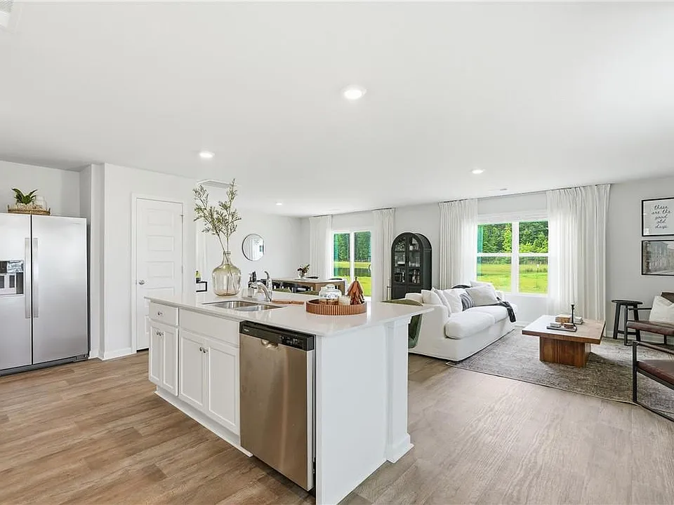 27 Cedar Creek Ln