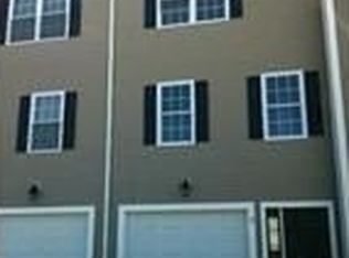 1084 Pine St UNIT 3, Fall River, MA 02723