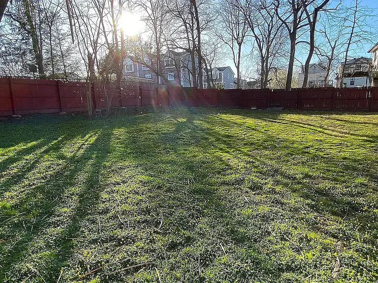 Stirling Pl — Photo 15