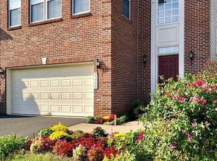 13799 Lowe St, Chantilly, VA 20151