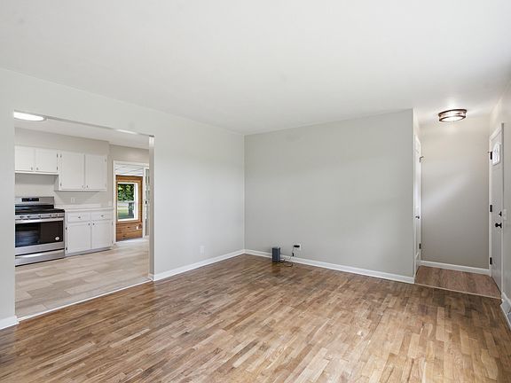 4th image of 22891 French Ave