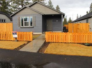 1690 W McKinney Butte Rd, Sisters, OR 97759