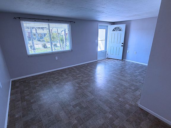 5th image of 5551 Casino Dr