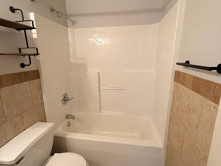 1509 Haystack Rd — Photo 9