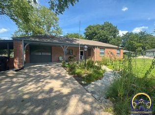 4600 SW 9th St, Topeka, KS 66606