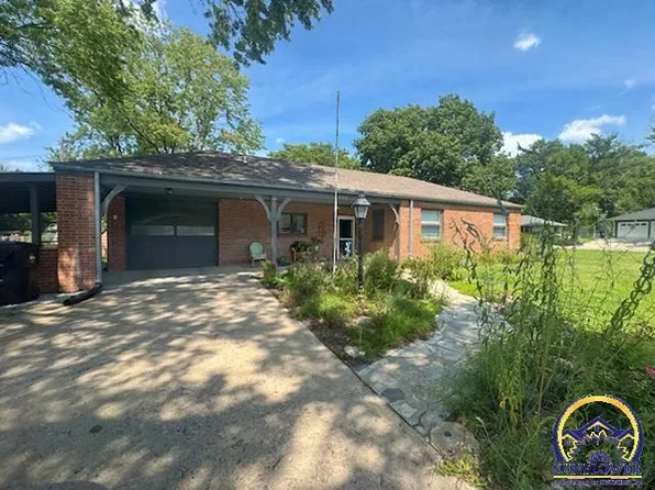 4600 SW 9th St, Topeka, KS 66606
