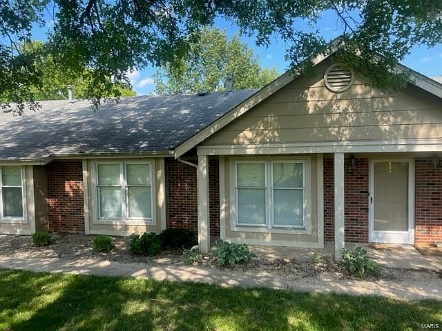 1st image of 6528 Dolphin Cir E