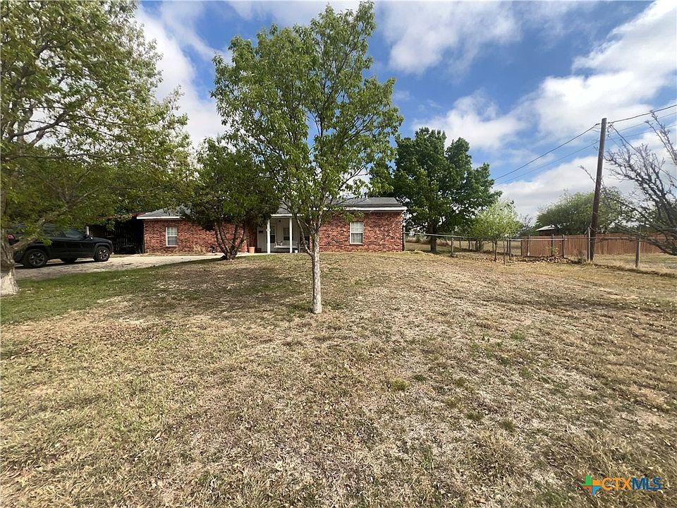 1st image of 624 Crest Circle Dr