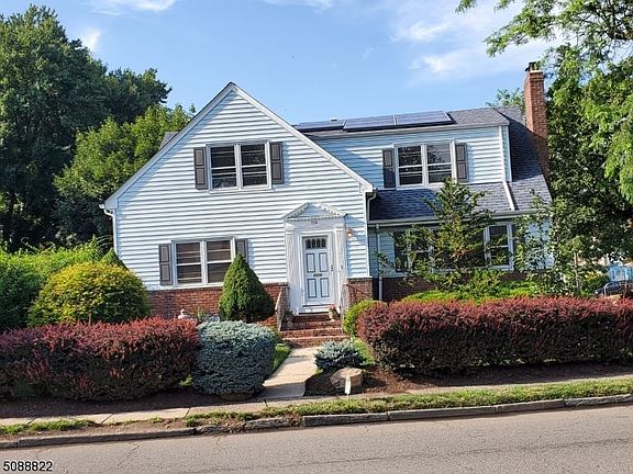 2nd image of 118 Dodd St