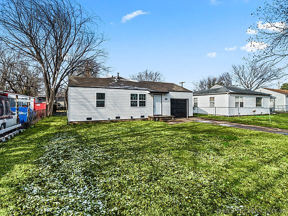 3rd image of 2222 N Xanthus Pl
