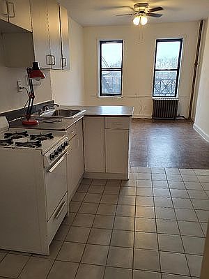 1st image of 1869 2nd Ave APT 3FS