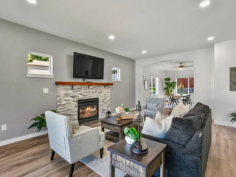 1320 Weaver Way — Photo 5