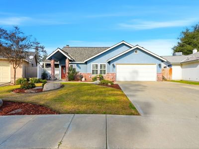 5028 W Hillsdale Avenue, Visalia, CA, 93291