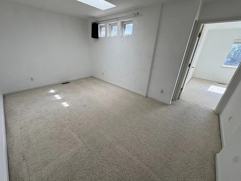 4505 S Auckland Ct — Photo 20