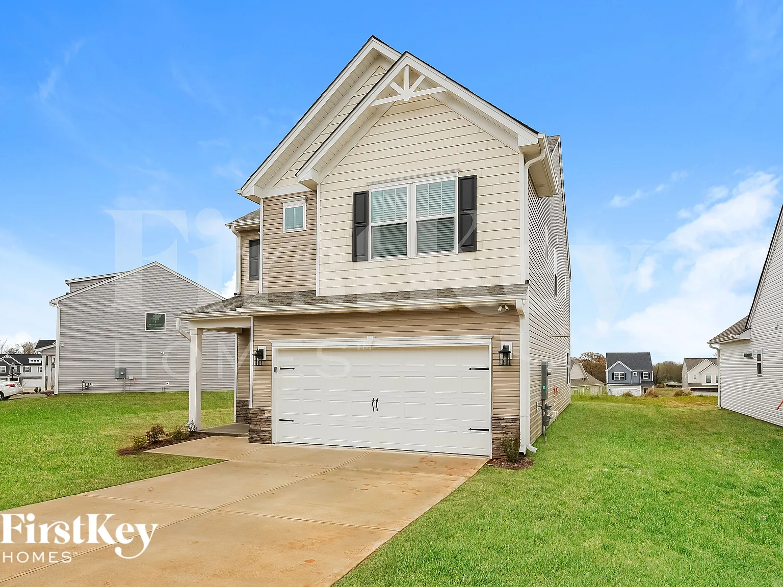 3 bed, 2.5 bath, 2250 sqft, $2,110 — Photo 2
