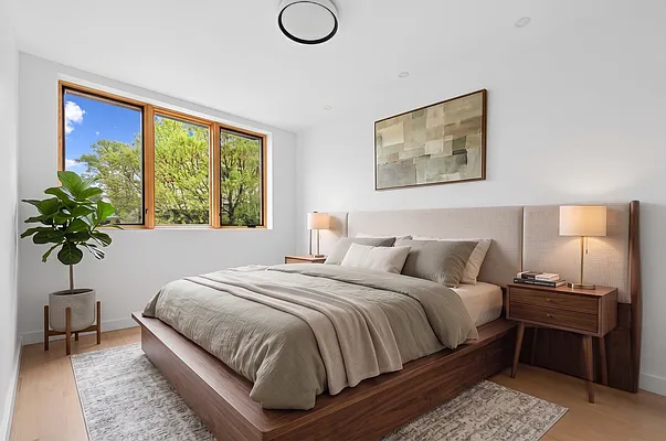 Bedroom, photo 1