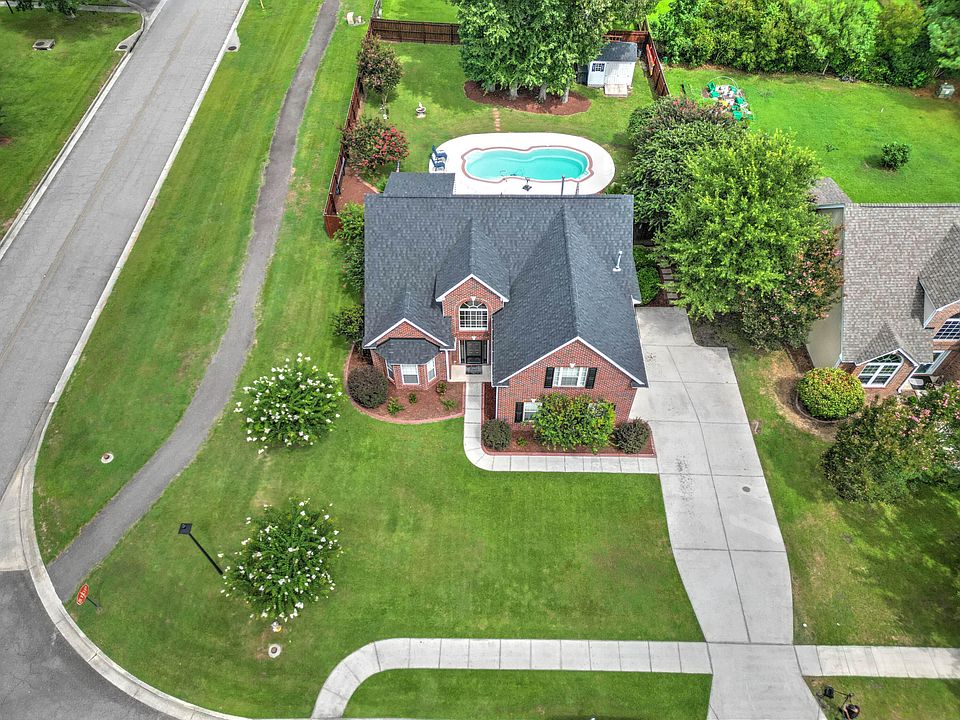 1st image of 101 Tanglewood Cir