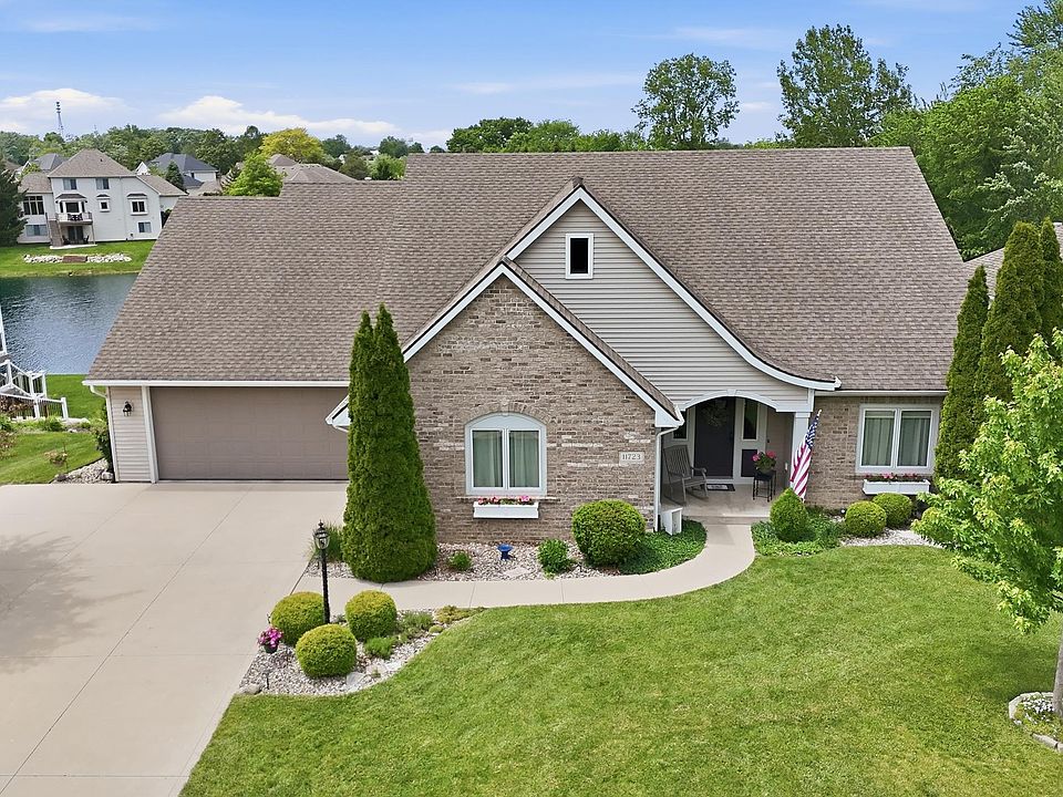 1st image of 11723 Island Cove Dr
