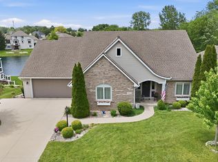 11723 Island Cove Dr, Fort Wayne, IN 46845