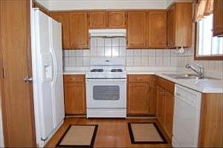 2nd image of 1106 Woodland Heights Blvd