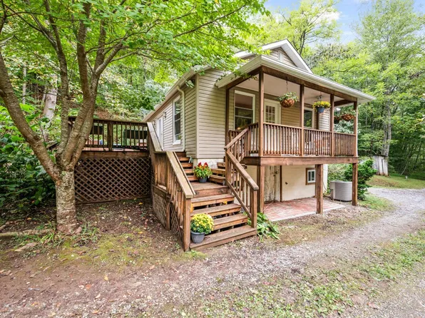 1488 Short Cut Rd, Coleman Falls, VA 24536