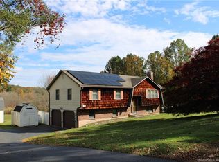 43 James Rd E, Durham, CT 06422