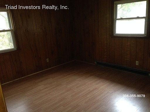 3rd image of 1815-A Willora St