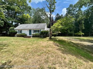 75 Oakland Mills Rd, Manalapan, NJ 07726