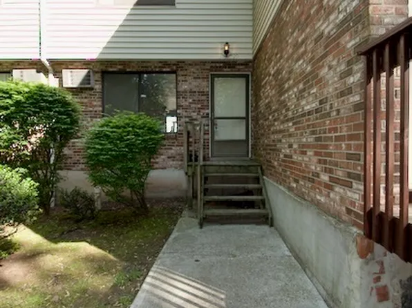 839 Blackstone Village #839, Meriden, CT 06450