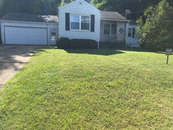 220 Martin Rd, Saint Marys, PA 15857